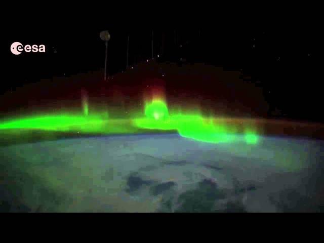 Space Station Flies Through Aurora | Time-Lapse Video