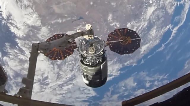 Canadarm2 catch! Space station astronauts pick up a Cygnus spacecraft