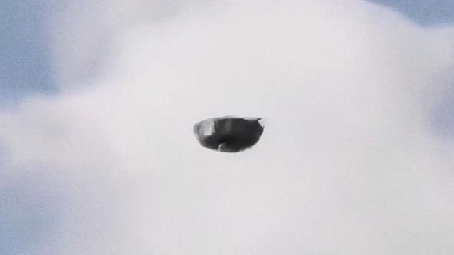 Metallic UAP   UFO filmed in Arizona, USA, March 2023 ????