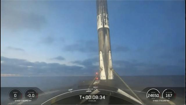 SpaceX Falcon 9 rocket launches new Starlink batch, nails booster landing