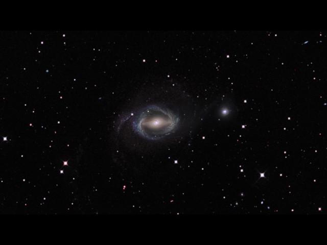 Zooming onto the galaxies NGC 1512 and NGC 1510