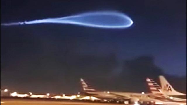 Giant UFO Or Rocket Sighting! NEW Exclusive Extended Video Daylight UFO Or Missile?