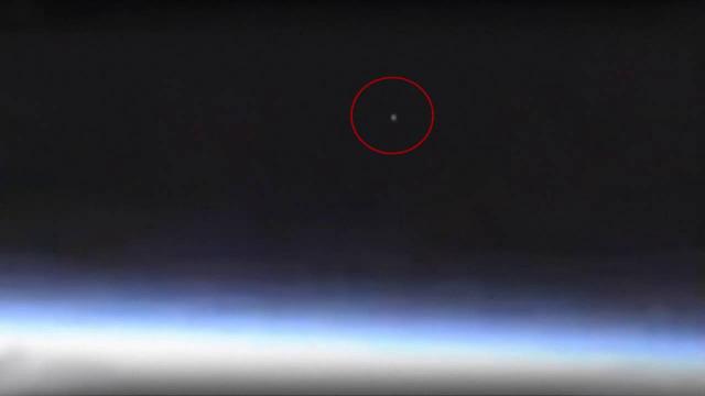 UFO spotted in NASA's Live video feed | UFO Enters Earth Atmosphere July 9th 2016 | UFO Sightings