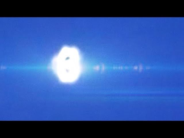 UFO / UAP Pulsating and Flying Silently in Quebec May 2022 ????