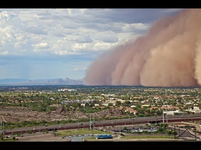 Biggest HABOOB ever! IN YOUR FACE! in Phoenix Arizona! now