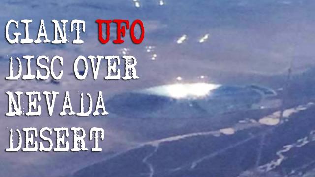 UFO DISC Over DESERT Close To NEVADA AREA 51! UFO Sighted From Plane WIndow