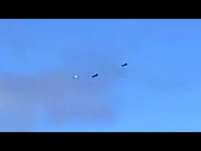 Tic-Tac UFO Chased By Two Fighter Jets Disappearing Into Clouds over Mount Desert Island in Maine