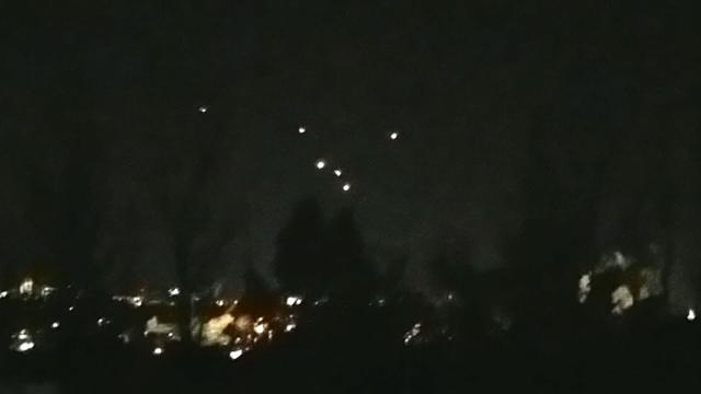 UFO Sighting Over Cincinnati, Ohio On November 10th. Great Footage!!! (UFO News)