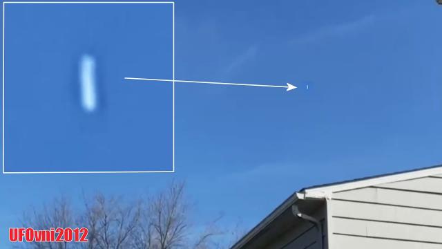 Cigar UFO Captured In The Sky, Philadelphia