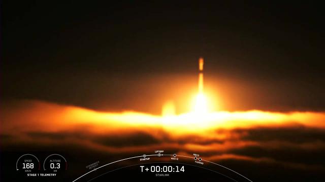 Blastoff! SpaceX launches 15 Starlink satellites from California, nails landing
