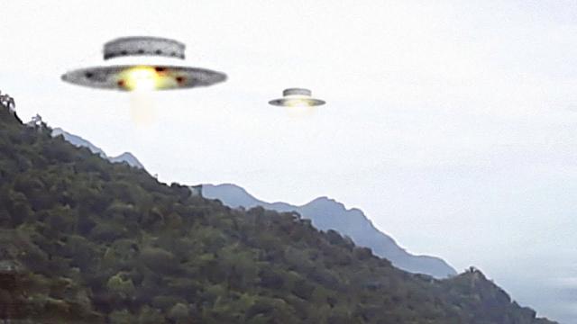 Strange Objects Caught On Camera, Best UFO Sightings 2018