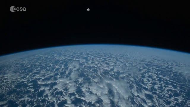 Watch SpaceX Crew Dragon approach space station in stunning flashback time-lapse