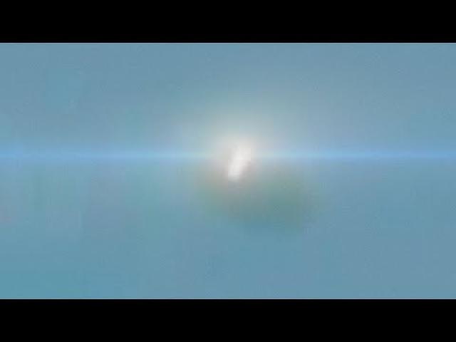 Strange UFO with Blinking Lights Filmed near Area 51 ! ????