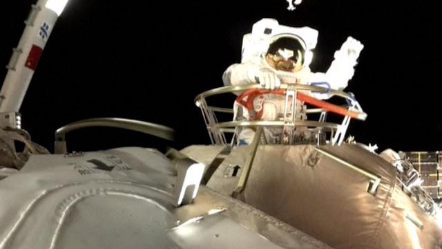 China conducts first spacewalk outside new space station! See the highlights