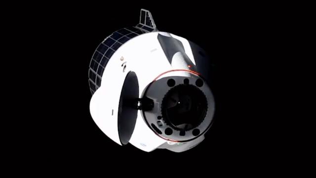 Watch SpaceX's 22nd cargo Dragon dock with space station