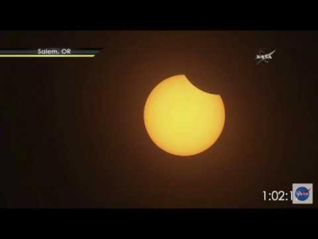 Solar Eclipse - First Views from Oregon