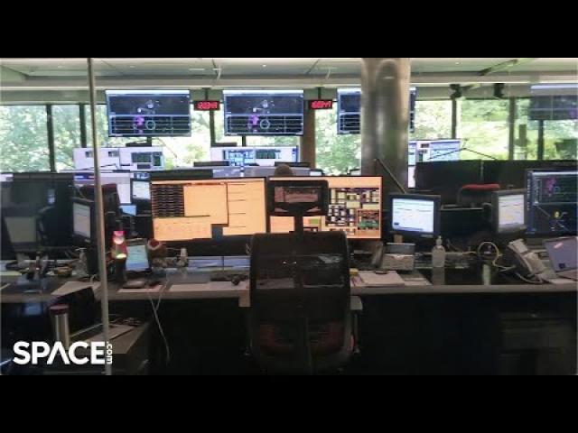 James Webb Space Telescope's flight control room - Peek through the glass