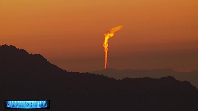 News Helicopter Films Something Very Strange Over New Mexico! 11/18/17