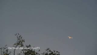 OVNI- UFO AND PLANE OVER MEXICO, City Tijuana 16/12/2011