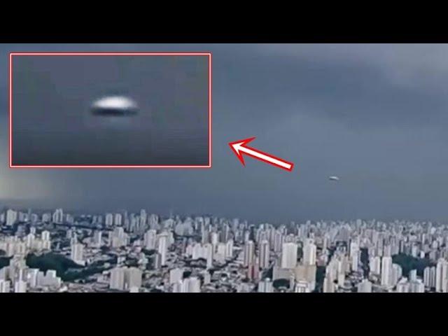UFO Spotted LIVE in a Storm on a Brazilian Newscast