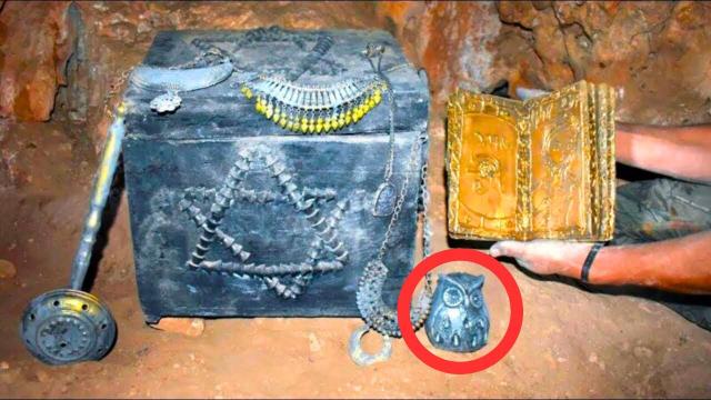 Miners Find An Ancient Treasure - When They Open It, They Turn Pale