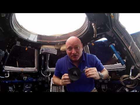 Scott Kelly Recognizes Pluto Flyby From The Space Station