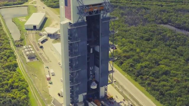 Boeing Starliner Rolls Out to Rocket in Awesome Drone Footage