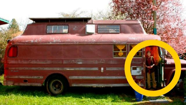 This Retired Man Converts Old Bus Into His Dream Home And When You See Inside You Will Be Impressed