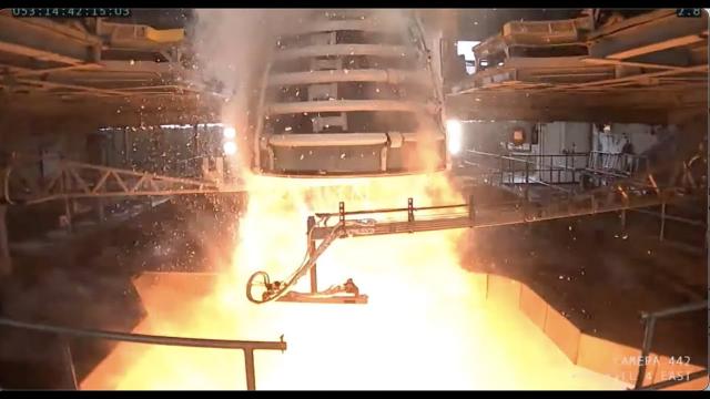 NASA's Artemis rocket engine roars to life in an epic 600 second static-fire test