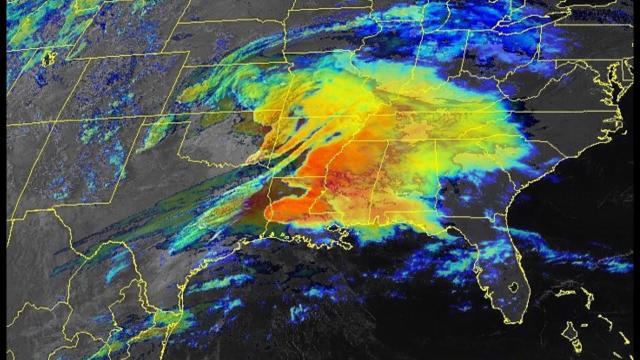 ALERT! Dangerous Supercell Tornado rolling through Jasper Texas! Watch out Louisiana!