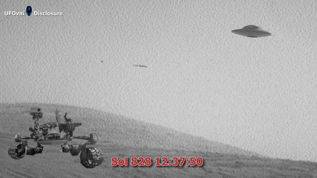 UFOs fly in the skies of the red planet. Images documented by the Rover Curiosity