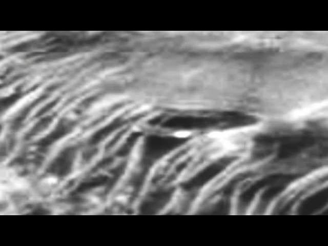 Mars Orbiter Camera Spotted an Alien Spaceship on Mars