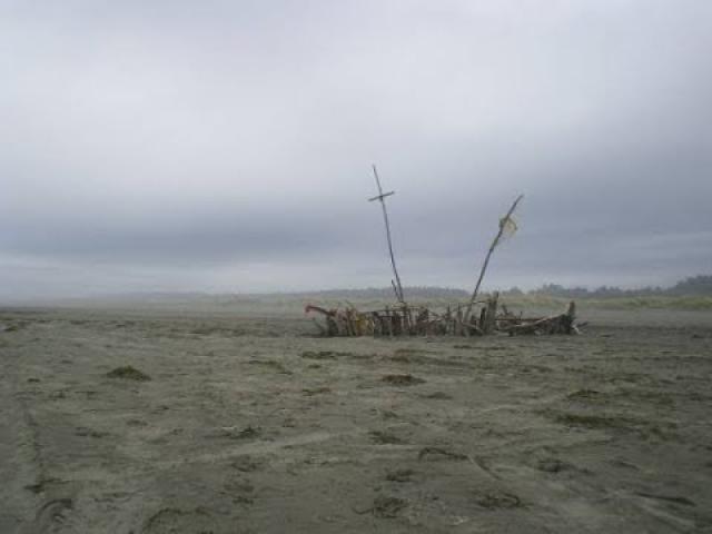 ‘Ghost Ship’ Crewed by Mannequins Washes Up in Florida