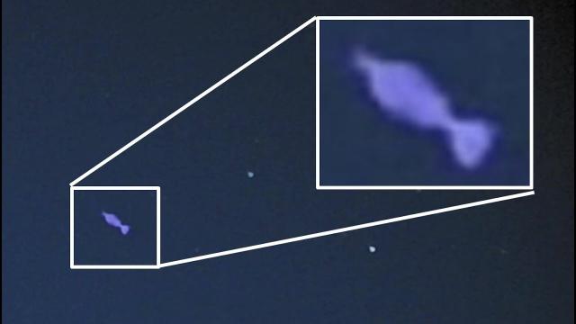 Multiple UFOs moving at impossible speeds caught by nightvision camera
