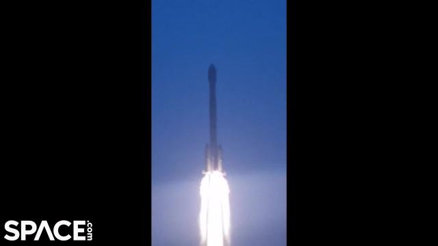 Blastoff! China launches APSTAR-6D telecommunications satellite
