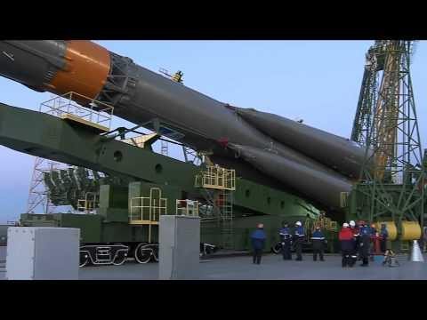 Expedition 42/43  Soyuz Moved To Launchpad  November 21, 2014