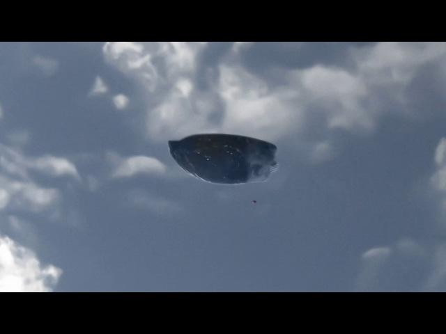 Huge Black Disk Shaped Object On Sky | Is That UFO Or Any Military Vehicle | Real UFO Caught On Tape