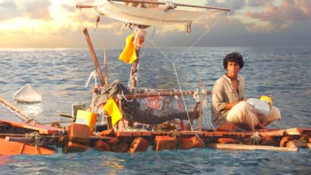 Little Boy Was Lost in The Ocean For 49 Days Until This Happened !