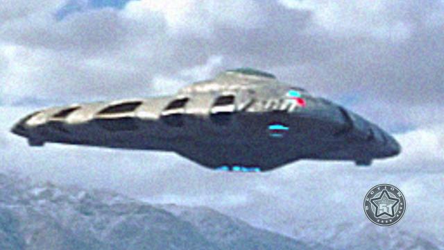 ???? A drone approaches a Triangular Shape UFO at low altitude (CGI)