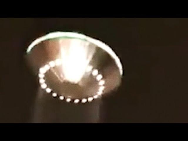 Bizarre UFO Filmed in Jalisco by a local news Reporter ! Disco UFO ??? ????