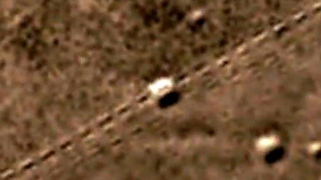 UFO ALIEN NEWS: IS THIS  100% PROOF OF TRAINS OPERATING ON MARS?