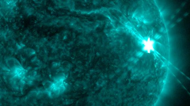 X2.8! Sun blasts most powerful flare since 2017, spacecraft sees it
