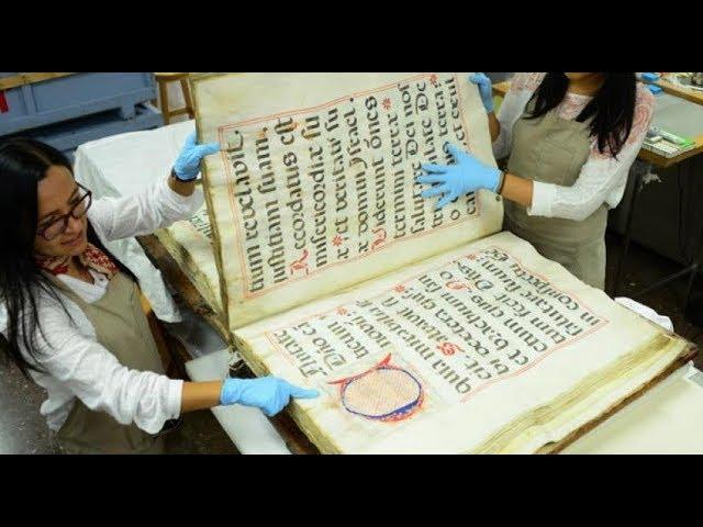 Amazing Collection Of Giant Books Made By A Priest In 1715