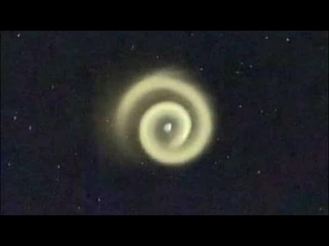 Mysterious spiral appears in the skies over the Pacific Ocean