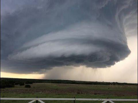 Crazy clouds & crazier storms & Tornadoes over Texas