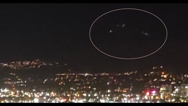 Huge Triangular flying Object filmed over Reno, Nevada