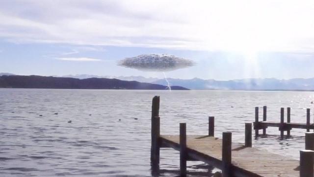 ???? Huge UFO over Christina Lake Canada (CGI)
