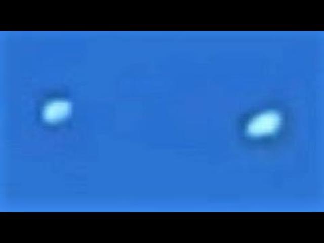 Two tictac shaped objects flying over San Angelo, Texas