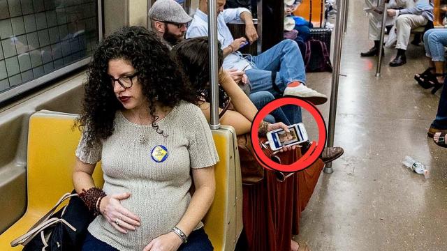 Man Gives Up Seat For Pregnant Lady, But Then Someone Shows Her This