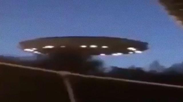 Huge Disc shaped UFO appeared in a small town in CHILE, May 2023 ????